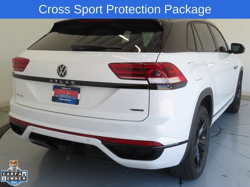 Certified 2023 Volkswagen Atlas Cross Sport SEL R-Line AWD/4WD image 3