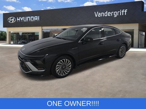 Used 2025 Hyundai Sonata Limited image 1
