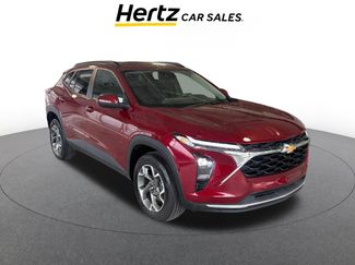 Used 2025 Chevrolet Trax LT video 1