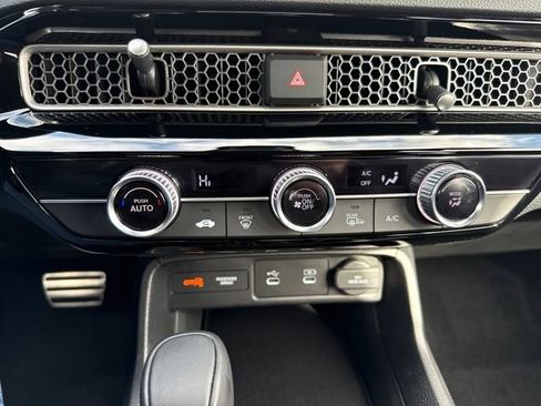 Certified 2025 Honda Civic Sport image 31