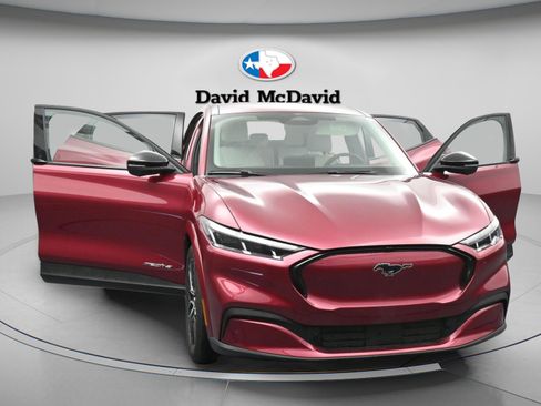 Used 2025 Ford Mustang Mach-E Premium RWD image 45