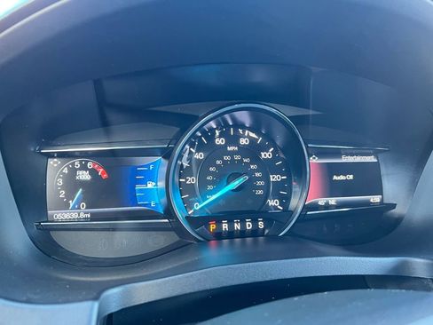 Used 2018 Ford Explorer XLT w/ Equipment Group 202A image 25