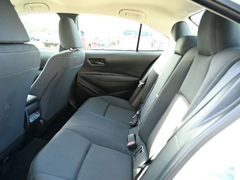 Used 2023 Toyota Corolla LE image 38