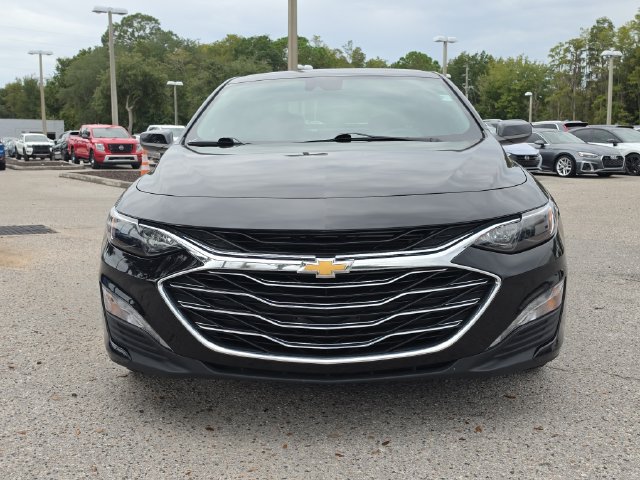Used 2025 Chevrolet Malibu LT FWD image 3