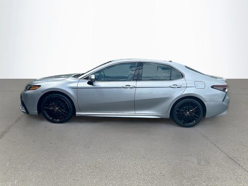Used 2024 Toyota Camry XSE FWD image 6