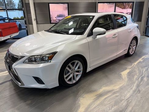 Used 2016 Lexus CT 200h w/ Navigation Package image 37