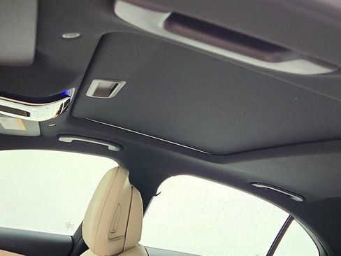 Used 2025 Mercedes-Benz C 300 4MATIC Sedan image 19