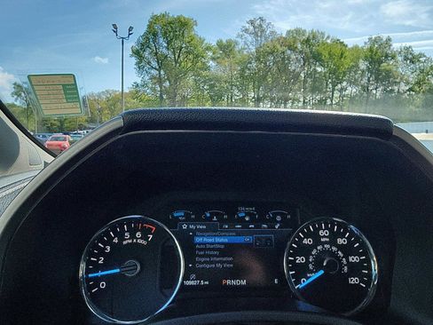 Used 2019 Ford F150 Lariat RWD image 16