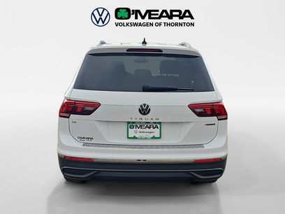 Used 2022 Volkswagen Tiguan SE w/ Panoramic Sunroof Package