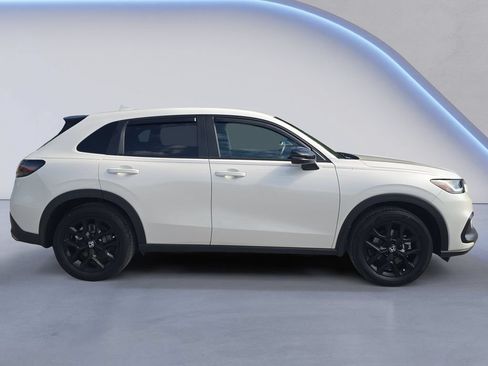 Used 2024 Honda HR-V Sport image 7