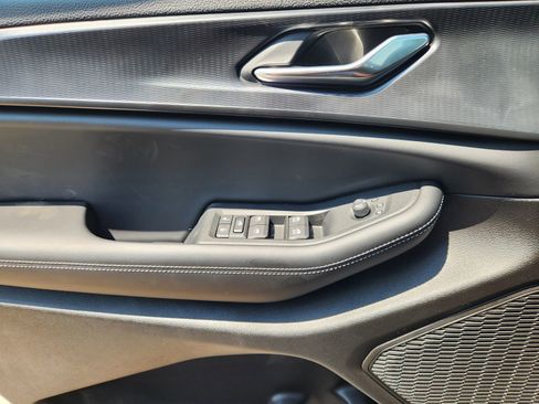 New 2025 Jeep Grand Cherokee L Altitude image 15