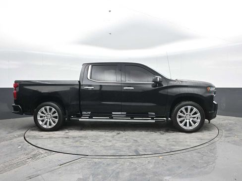 Used 2021 Chevrolet Silverado 1500 High Country w/ Technology Package AWD/4WD image 8