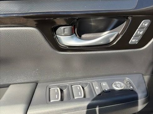 Used 2024 Honda CR-V EX-L image 11