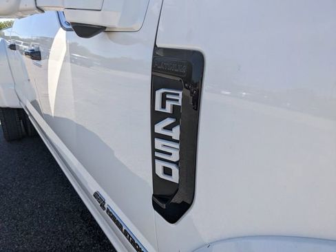 Used 2022 Ford F450 Platinum w/ FX4 Off-Road Package image 3