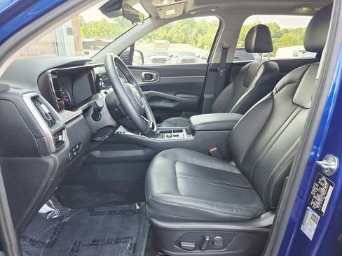 Used 2021 Kia Sorento EX w/ Panoramic Sunroof Package AWD/4WD image 12