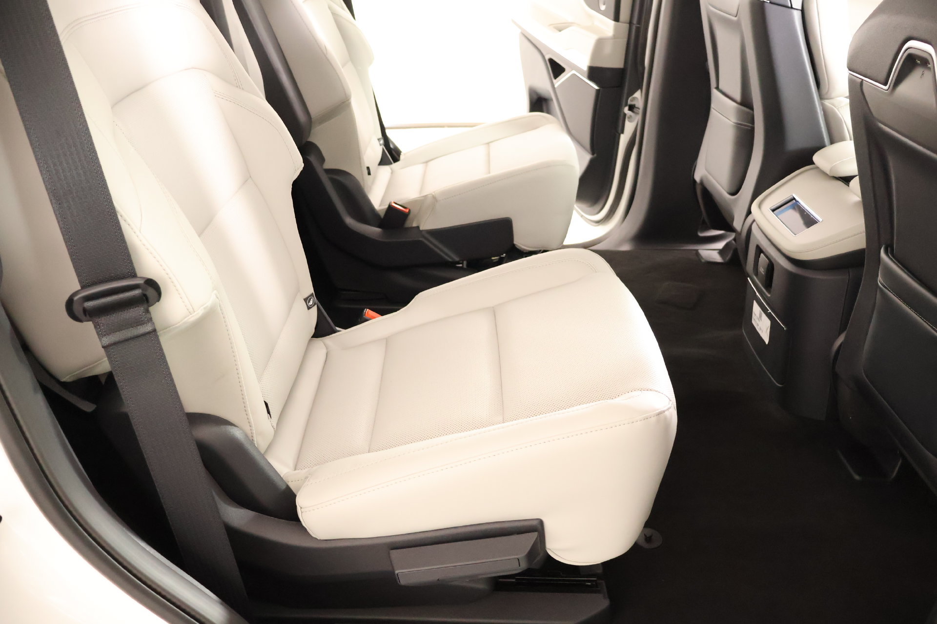 New 2026 Lincoln Navigator Premiere AWD/4WD image 16