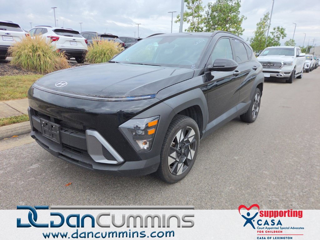 Used 2024 Hyundai Kona SEL AWD/4WD image 1