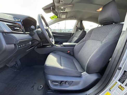 Used 2025 Toyota Camry LE image 12