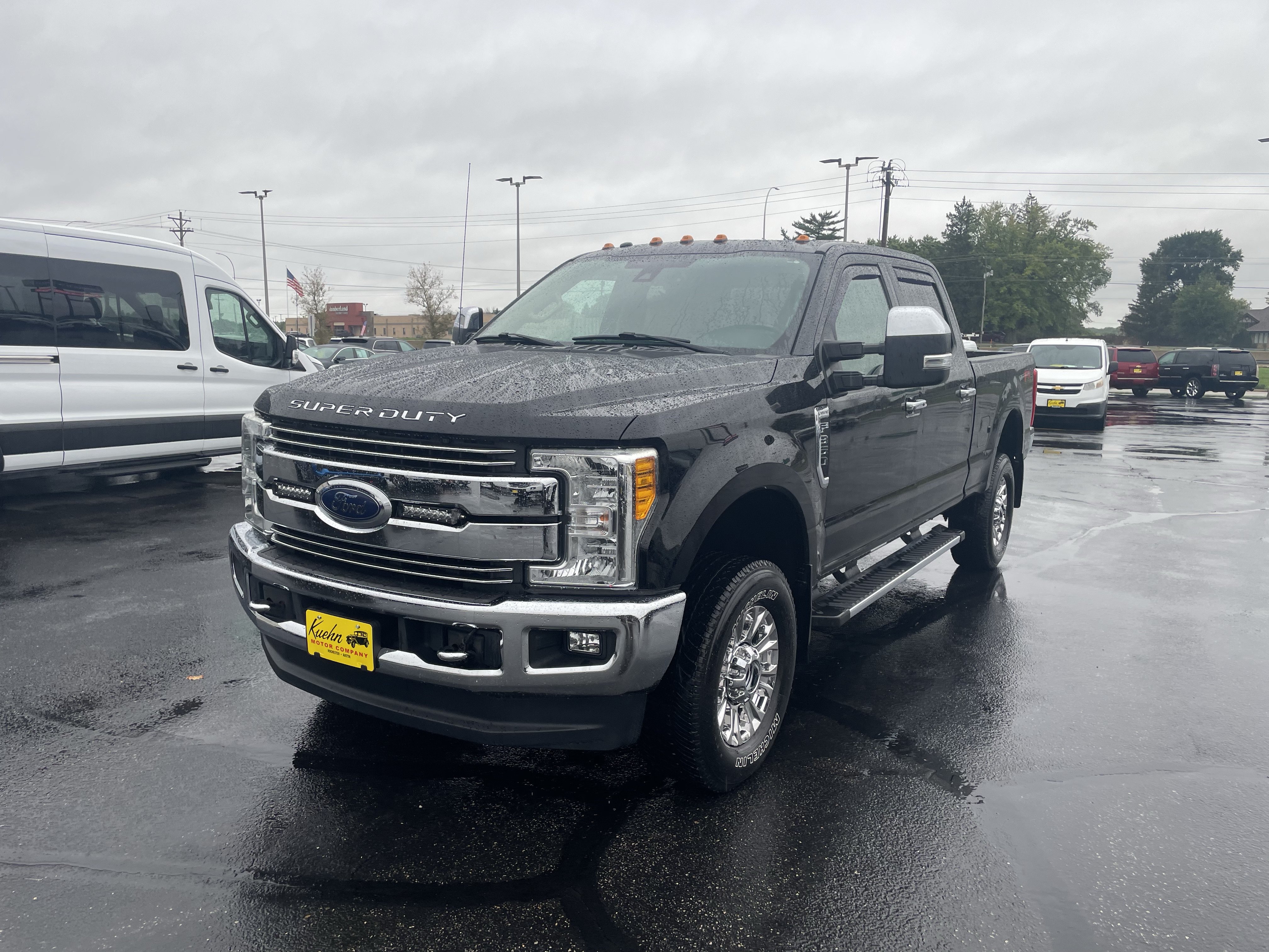 Used 2017 Ford F350 Lariat AWD/4WD image 4