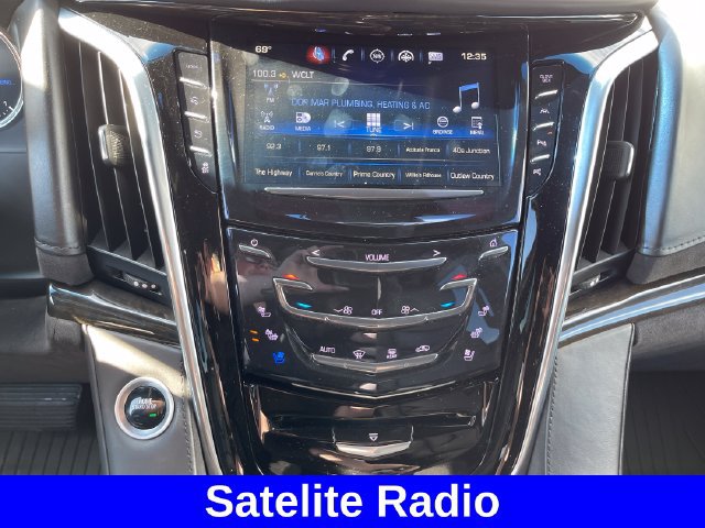 Used 2019 Cadillac Escalade Platinum AWD/4WD image 18
