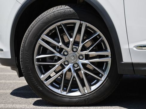Used 2024 Acura MDX SH-AWD w/ Advance Package image 14