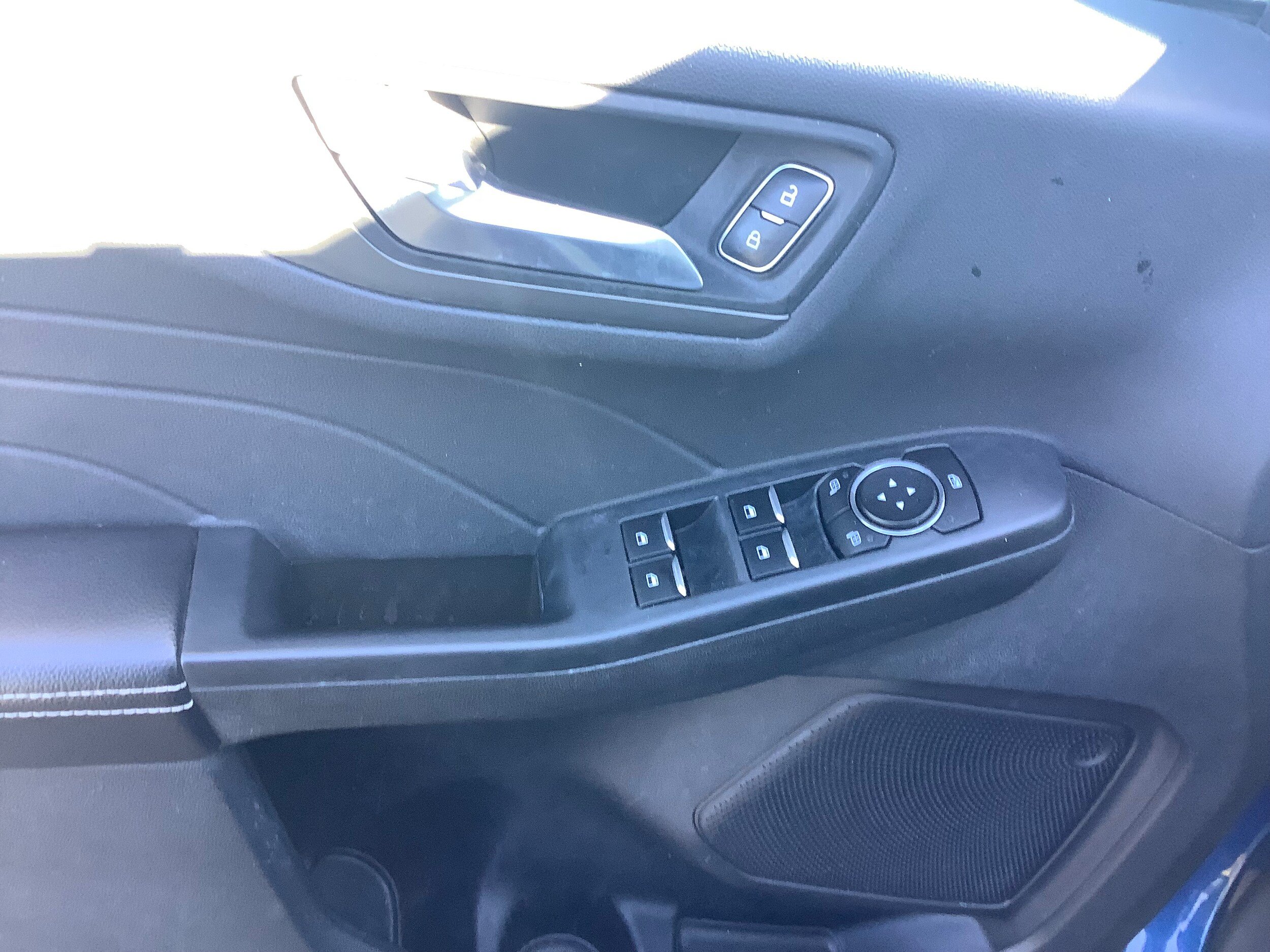 Used 2023 Ford Escape SE FWD image 9