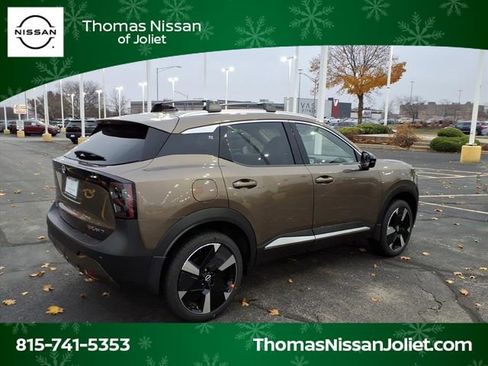 New 2026 Nissan Kicks SR w/ Cold Weather Package image 3