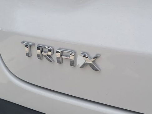 New 2026 Chevrolet Trax LT image 9