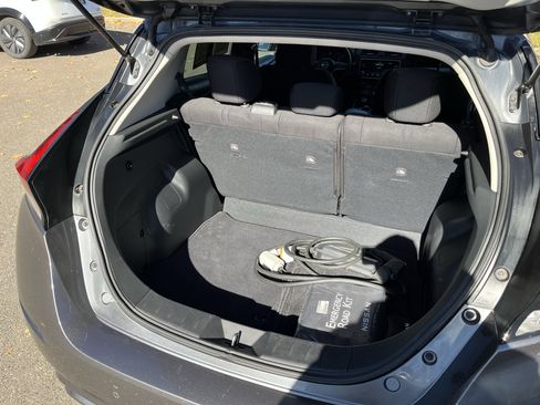 Certified 2023 Nissan Leaf S image 29