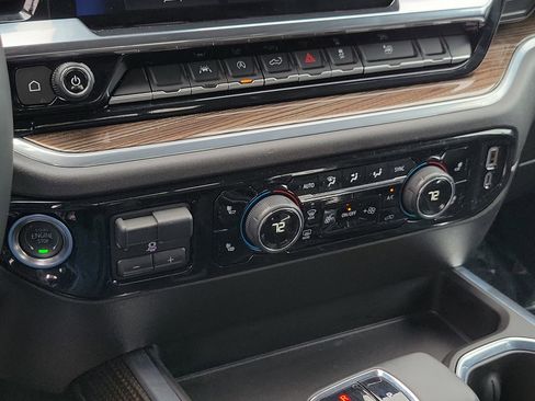 Certified 2025 Chevrolet Silverado 1500 RST w/ Convenience Package II RWD image 32