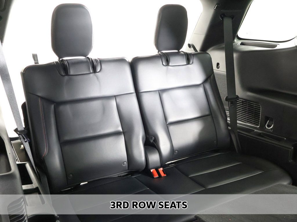 Used 2025 Ford Explorer ST-Line w/ ST-Line Street Pack AWD/4WD image 8