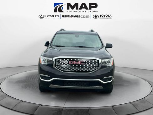 Used 2018 GMC Acadia Denali w/ Technology Package AWD/4WD image 8