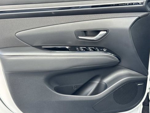 Certified 2024 Hyundai Tucson Limited image 17