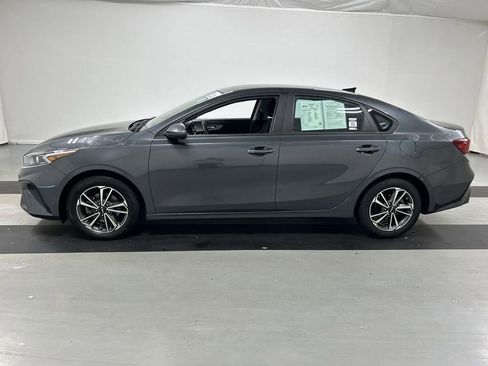 Certified 2023 Kia Forte LXS FWD image 6