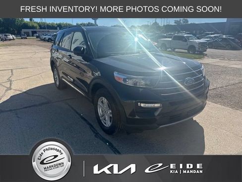 Used 2024 Ford Explorer XLT w/ Equipment Group 202A AWD/4WD image 1