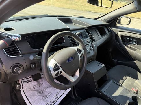 Used 2016 Ford Taurus Police Interceptor FWD image 12