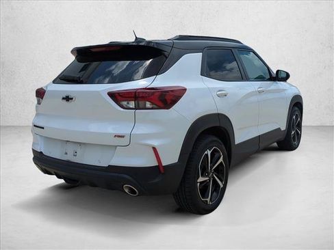Used 2022 Chevrolet TrailBlazer RS w/ Sun and Liftgate Package FWD image 5