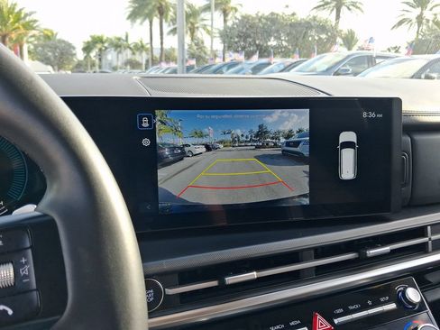 Used 2025 Hyundai Santa Fe SEL FWD image 23