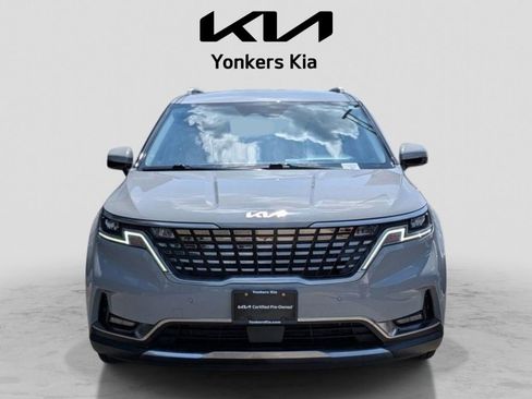 Used 2023 Kia Carnival SX FWD image 3