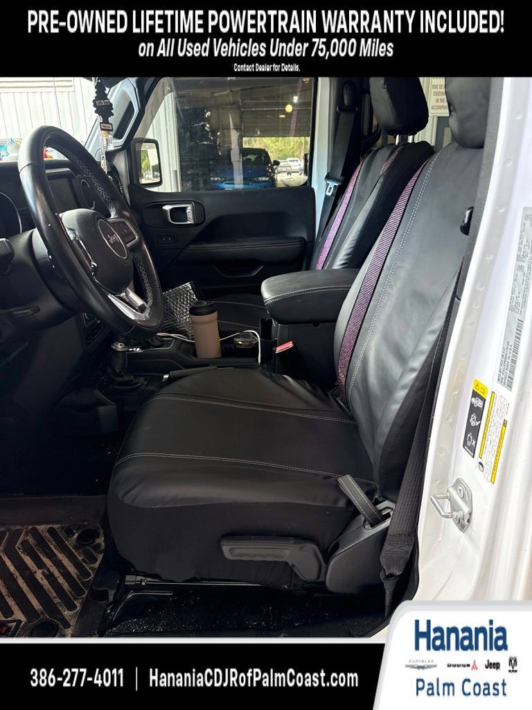 Used 2022 Jeep Wrangler Unlimited Sahara AWD/4WD image 4