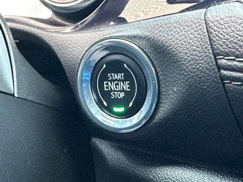 Used 2023 Buick Encore GX Select FWD image 38