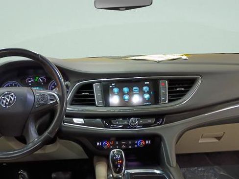 Used 2019 Buick Enclave Premium w/ Experience Buick Package image 25