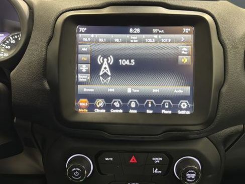 Used 2023 Jeep Renegade Trailhawk w/ Sun/Sound Group AWD/4WD image 29
