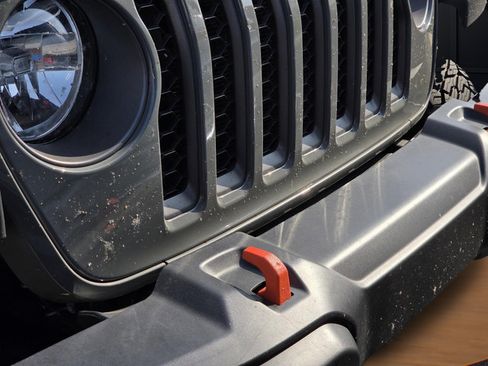 Used 2021 Jeep Gladiator Mojave w/ Trailer Tow Package AWD/4WD image 6