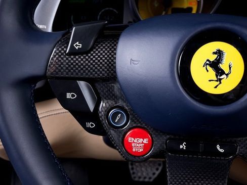 Certified 2019 Ferrari Portofino image 40