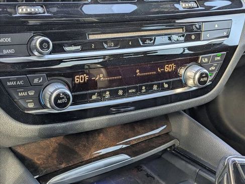 Used 2019 BMW 530i w/ Convenience Package image 15