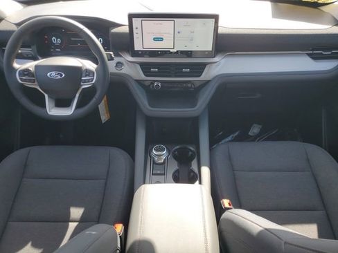 New 2026 Ford Explorer Active image 8