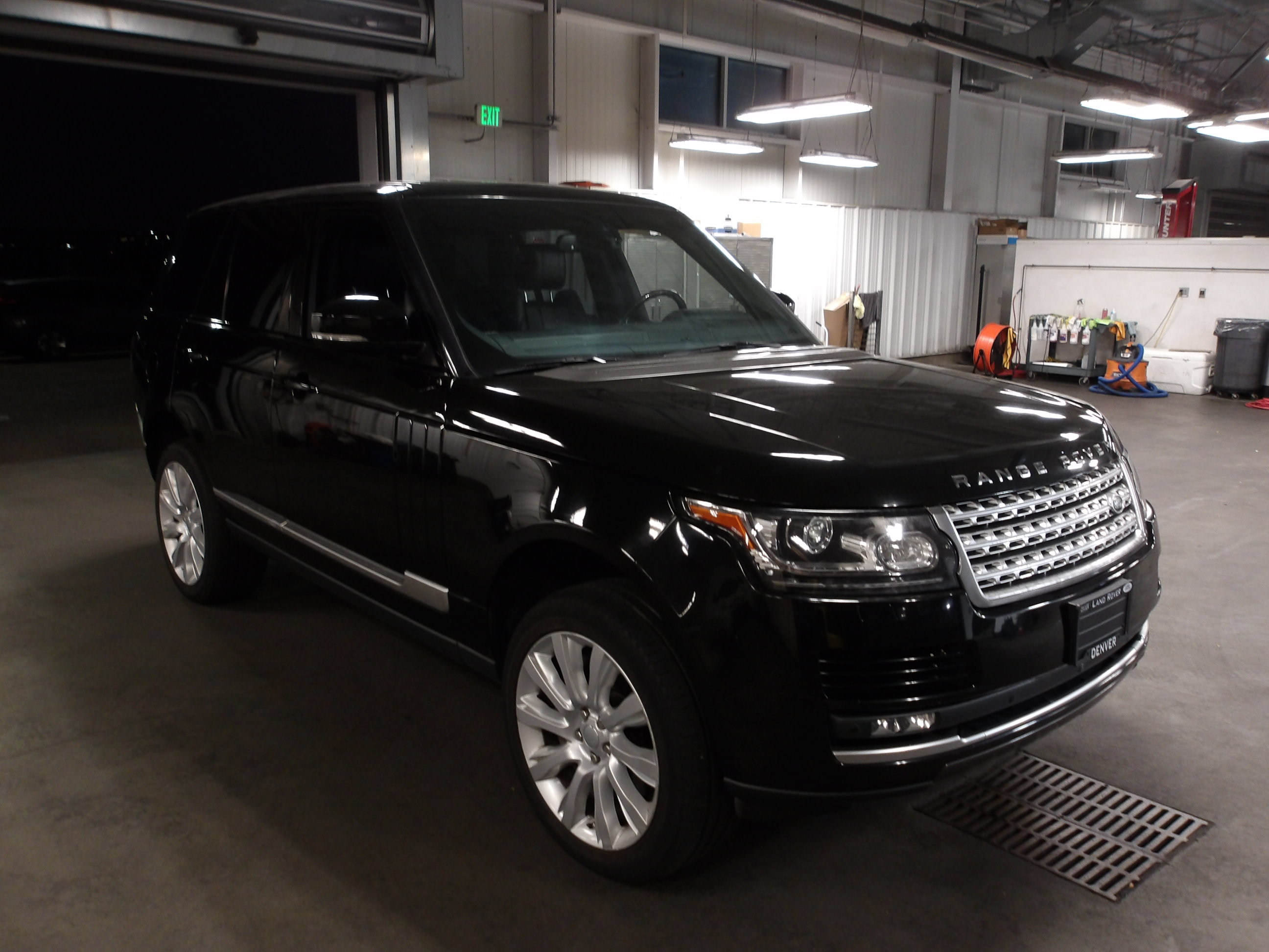 Used 2016 Land Rover Range Rover Supercharged AWD/4WD image 2