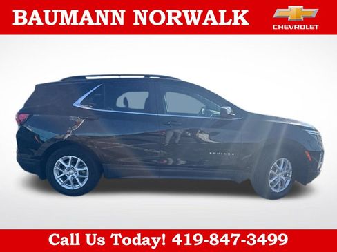 Used 2024 Chevrolet Equinox LT w/ LPO, Floor Liner Package FWD image 2