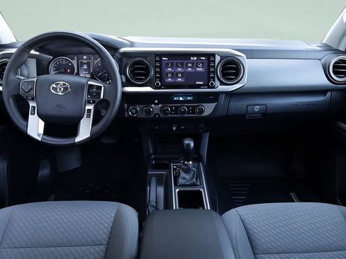 Certified 2023 Toyota Tacoma SR5 AWD/4WD image 29